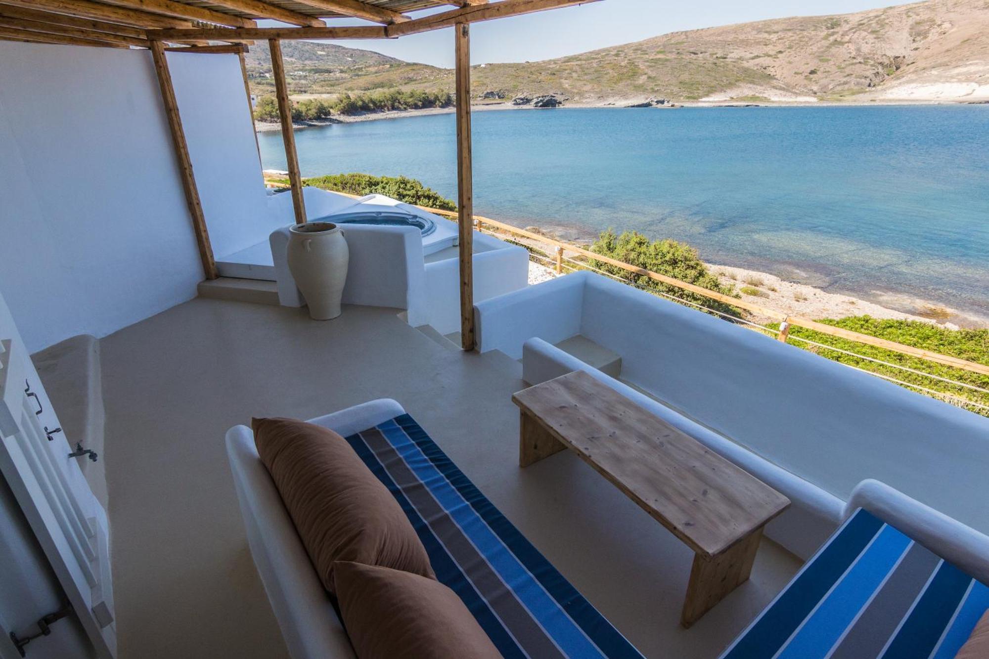Salt Suites Milos Поллония Экстерьер фото