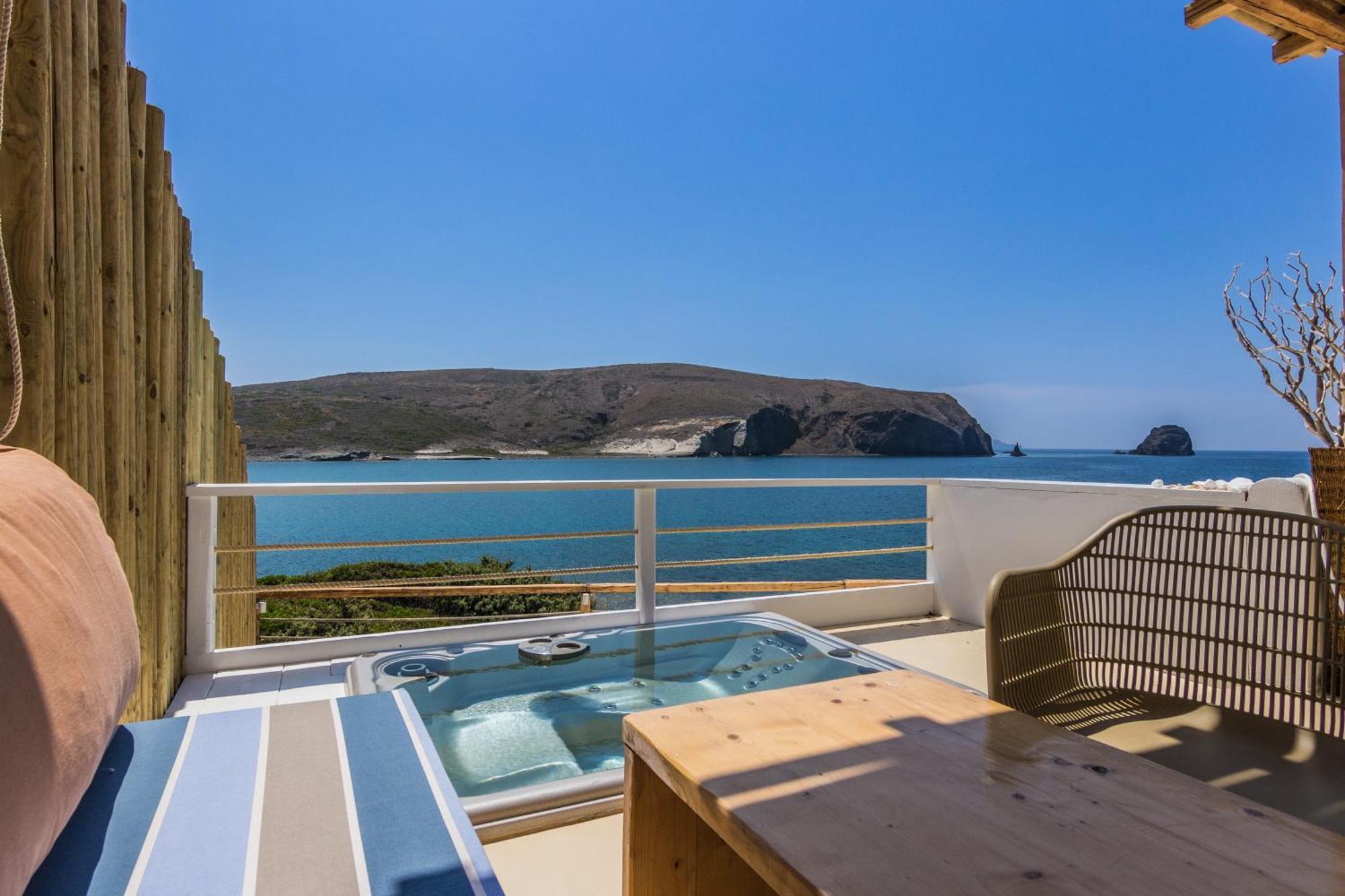 Salt Suites Milos Поллония Экстерьер фото